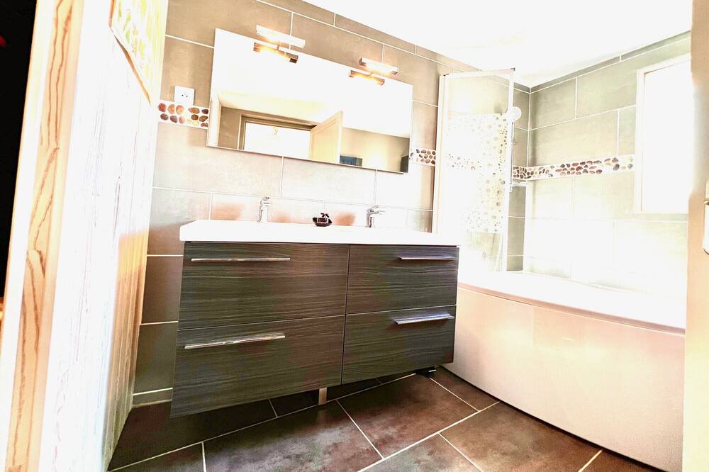 Photo of Bathroom in Mantega