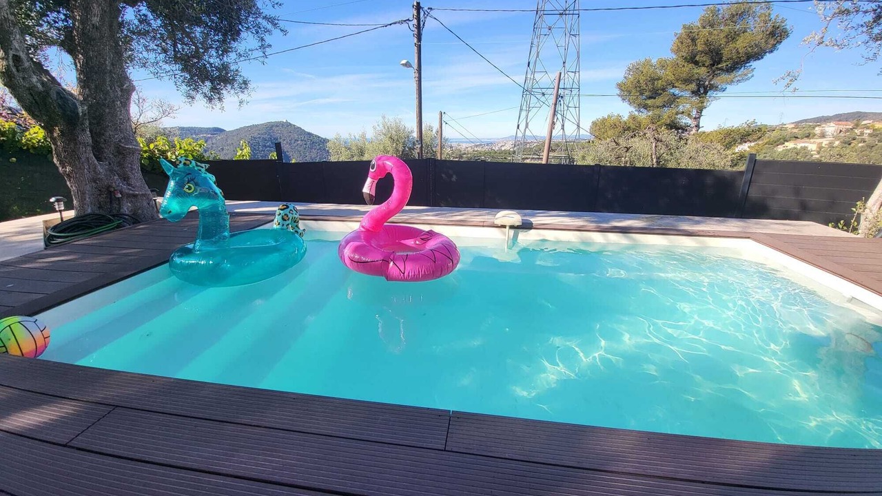 Photo of Outdoor in L'Ariane