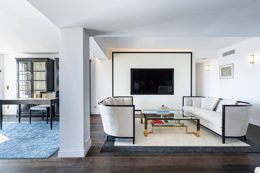 Photo of Livingroom in Antheor
