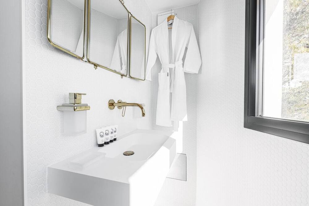 Photo of Bathroom in Antheor