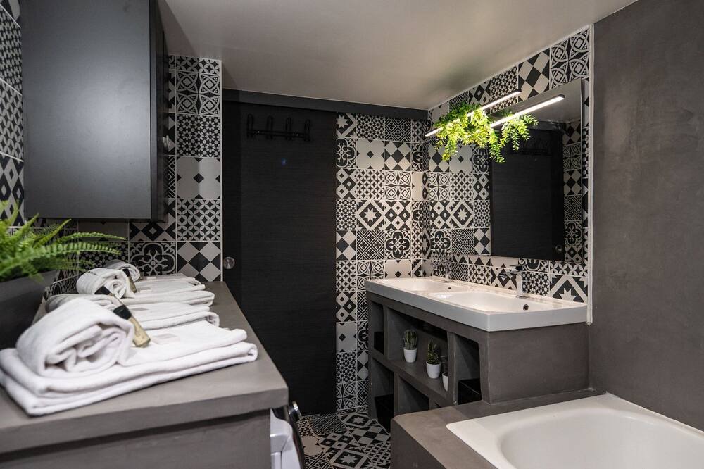 Photo of Bathroom in Saint-Augustin