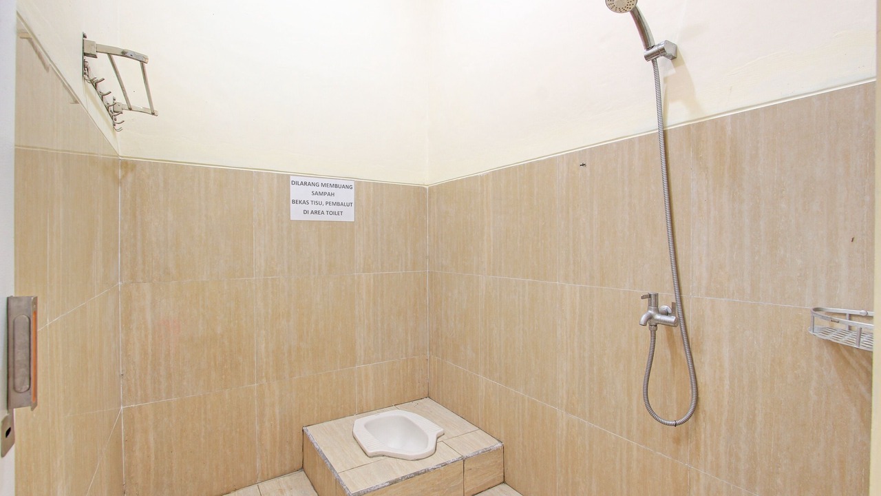 Photo of Bathroom in Hargomulyo