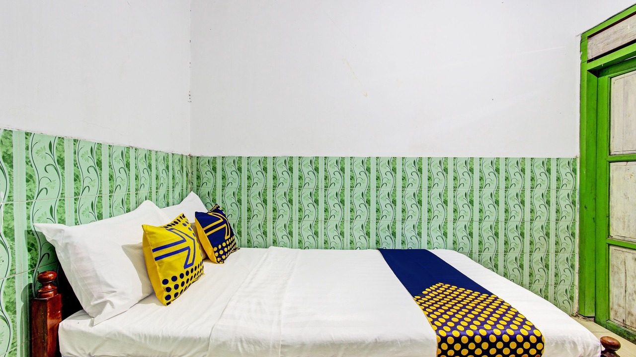 Photo of Bedroom in Hargomulyo