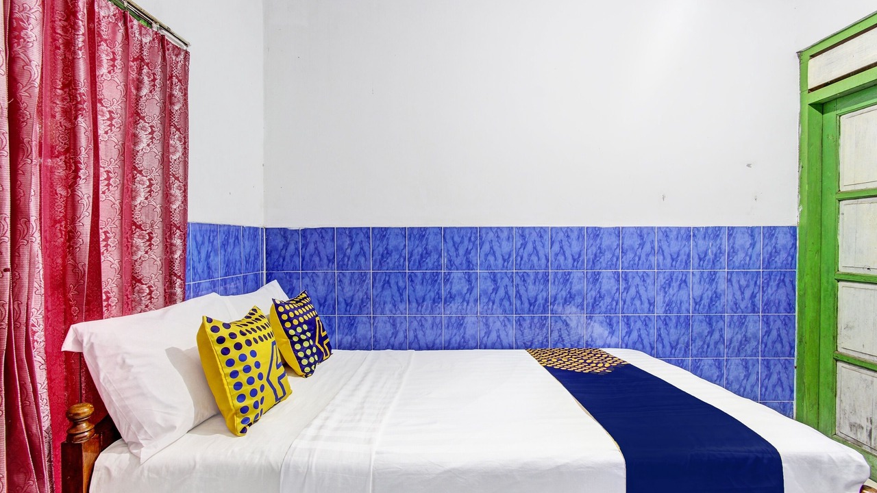 Photo of Bedroom in Hargomulyo