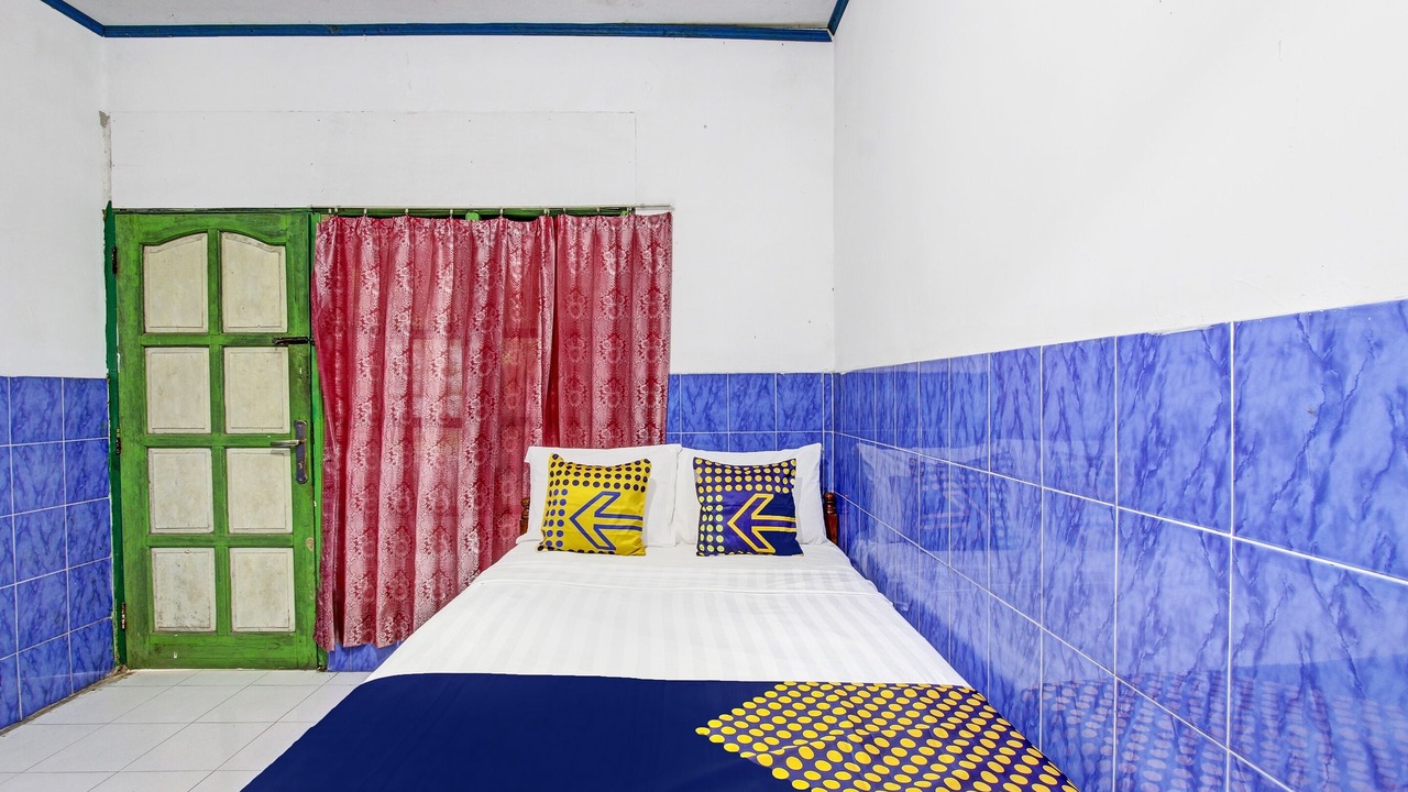 Photo of Bedroom in Hargomulyo