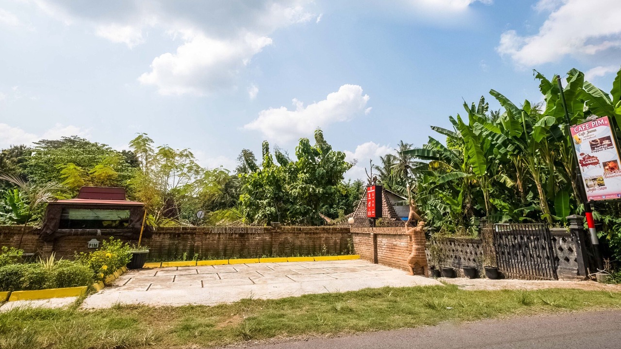 Photo of Outdoor in Banjarasri