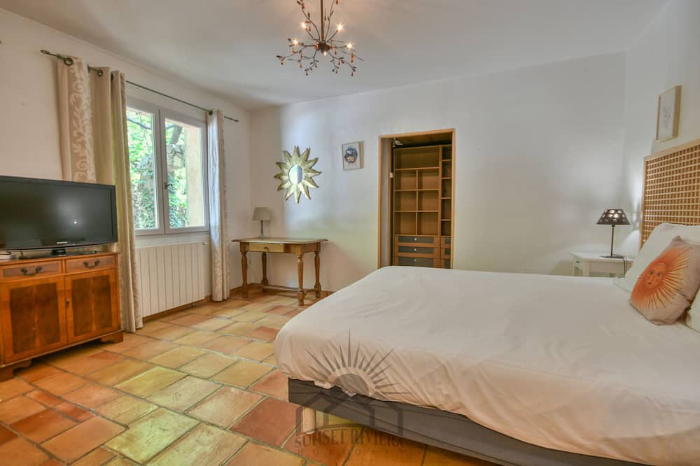 Photo of Bedroom in Grasse