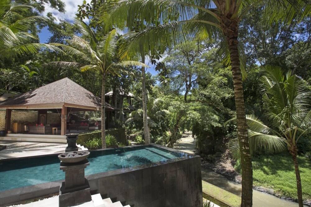 Photo of Outdoor in Cepaka