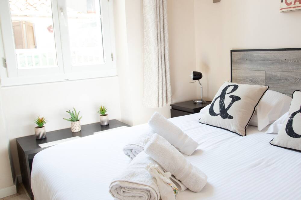 Photo of Bedroom in Antibes Old Town