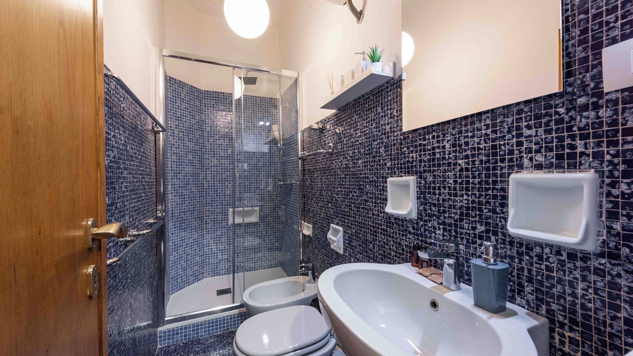 Photo of Bathroom in Lungarno del Tempio