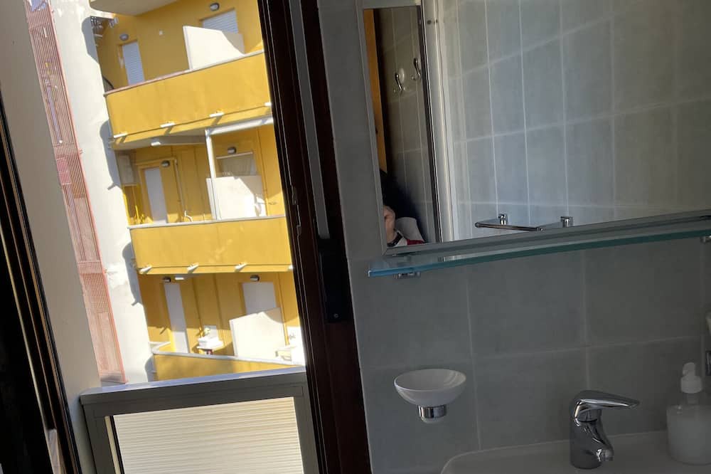 Photo of Bathroom in Vada