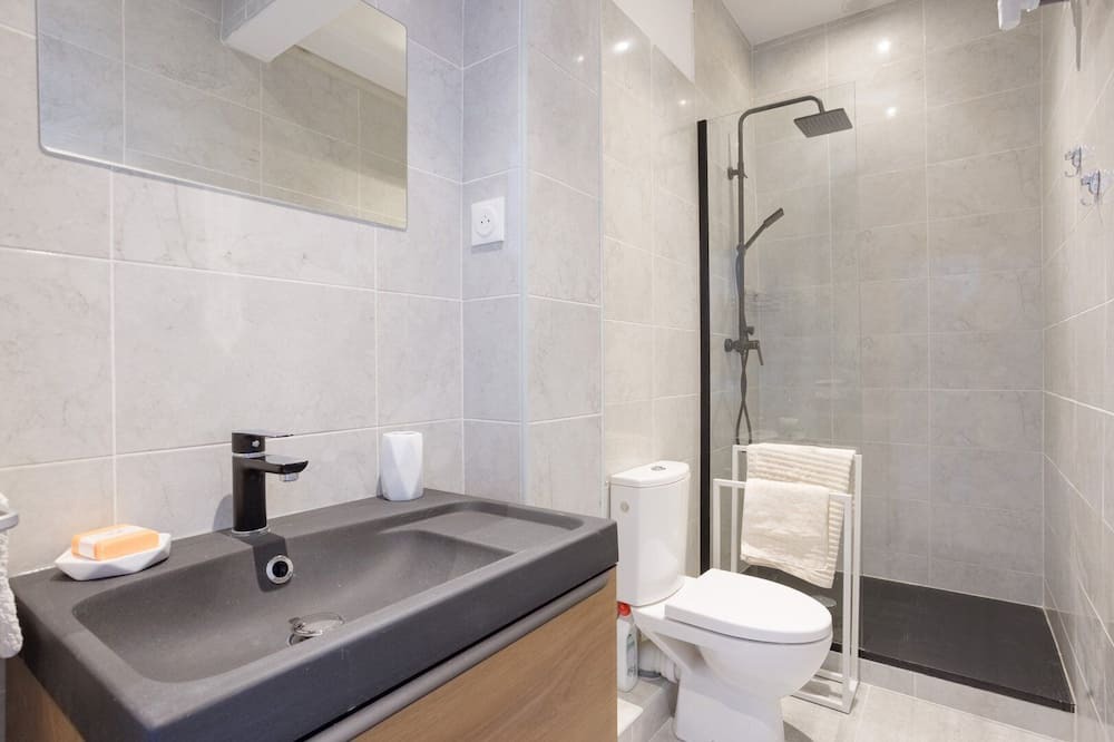 Photo of Bathroom in Saint-Roch