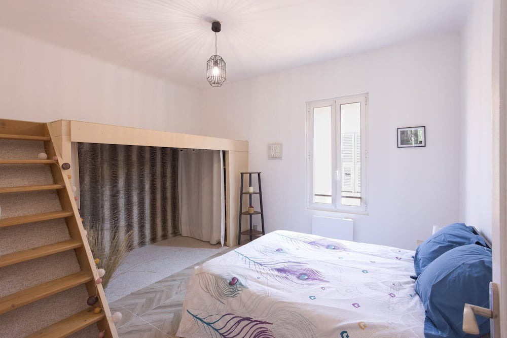 Photo of Bedroom in Saint-Roch