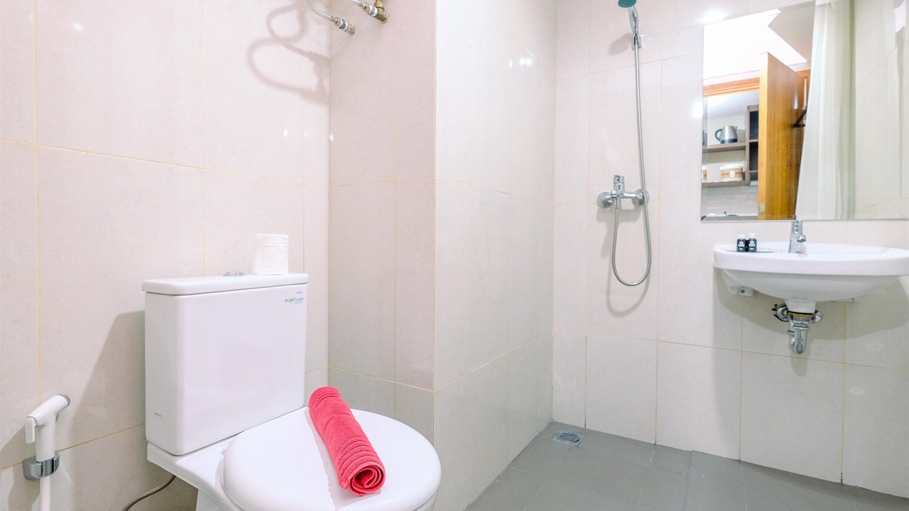 Photo of Bathroom in Duren Sawit