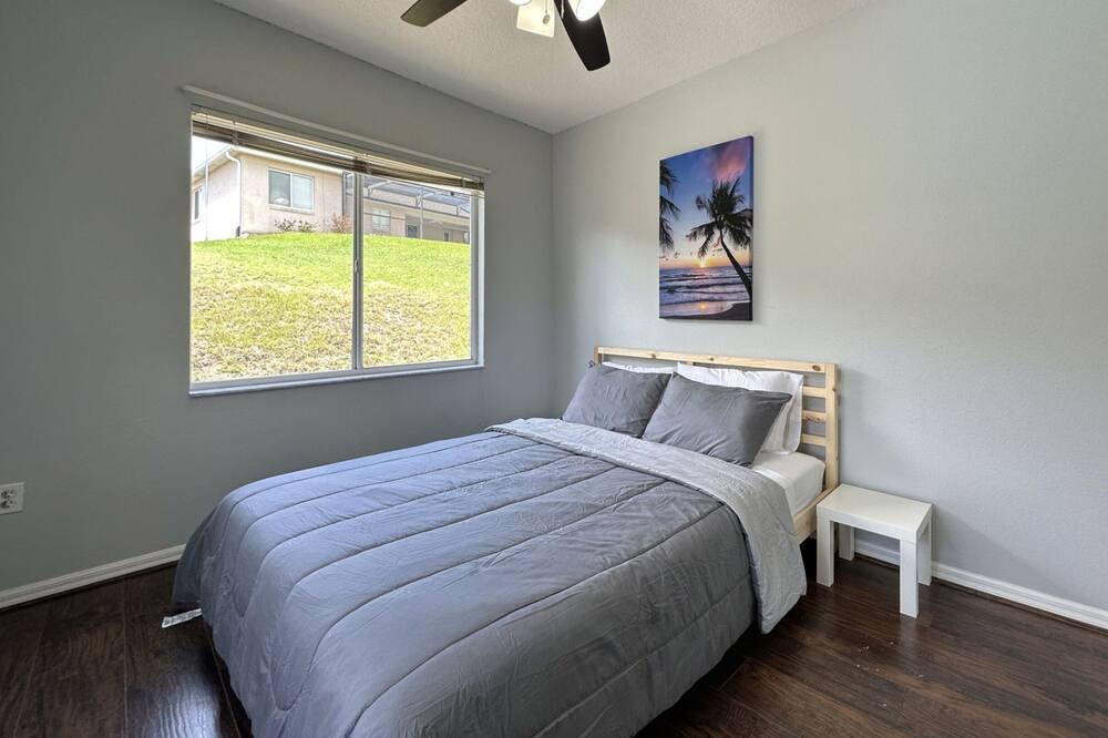 Photo of Outdoor in Hillcrest Estates