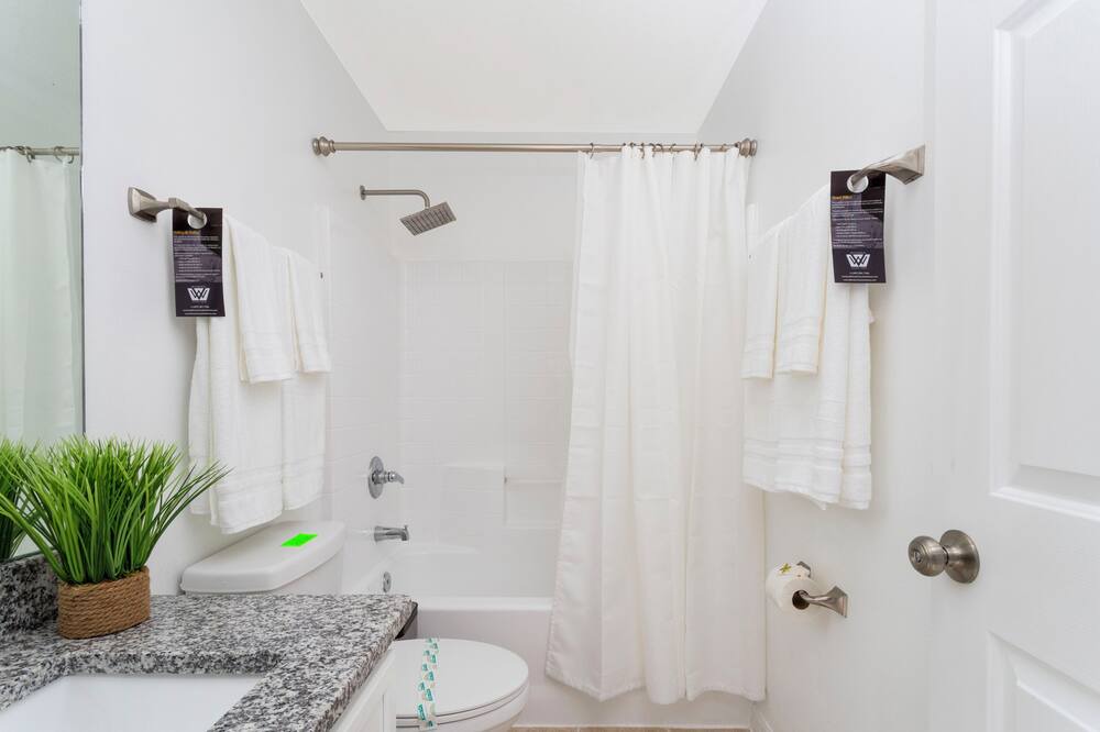 Photo of Bathroom in Lake Wilson Preserve