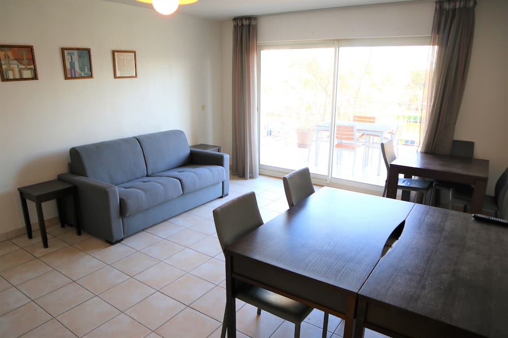 Photo of Livingroom in Mandelieu-La-Napoule