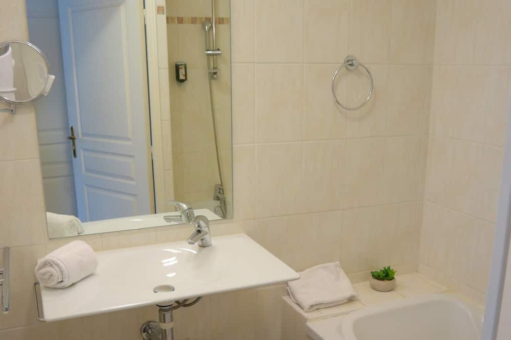 Photo of Bathroom in Mandelieu-La-Napoule