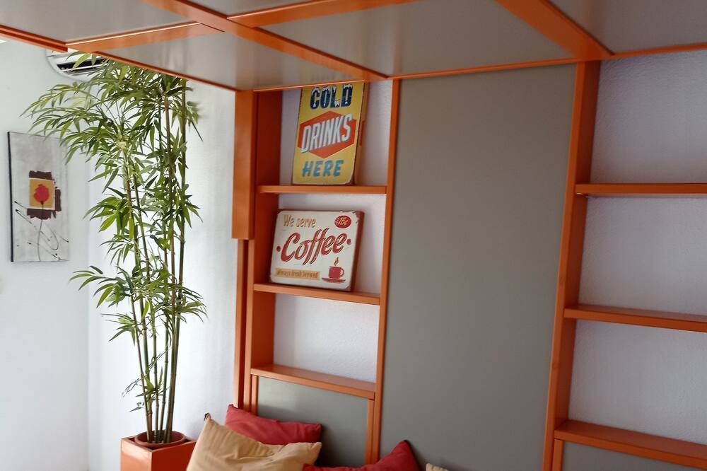 Photo of Livingroom in Saint Pierre de Feric