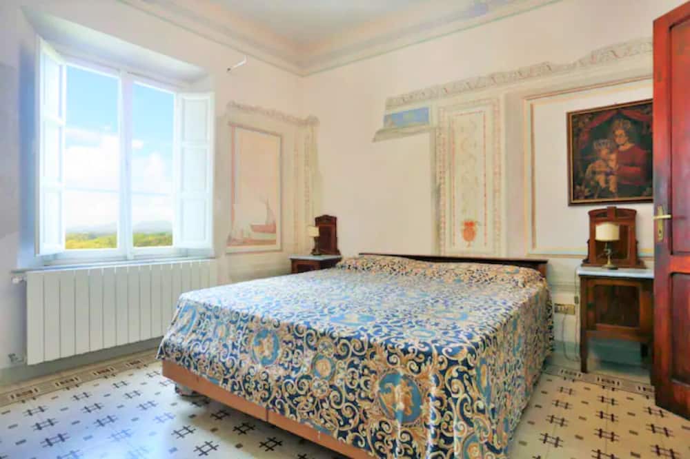 Photo of Bedroom in Capannori