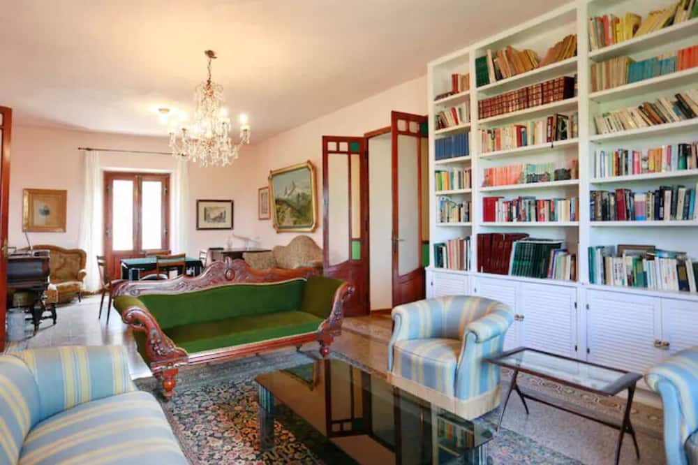 Photo of Livingroom in Capannori