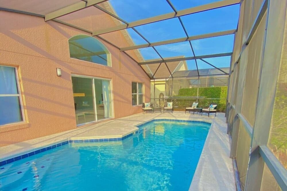 Photo of Outdoor in Lake Berkley