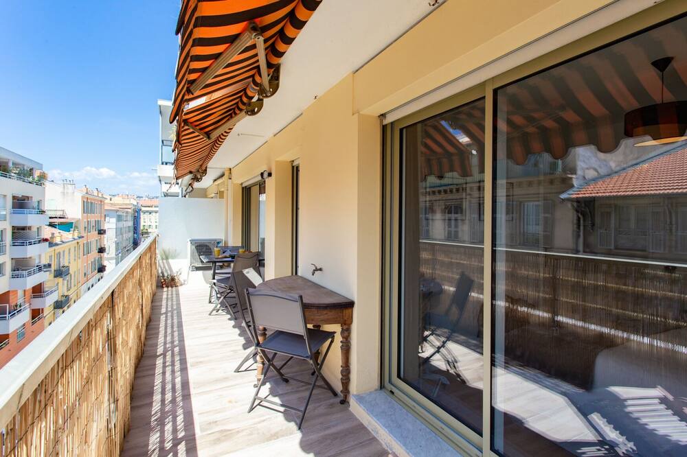 Photo of Patio Balcony in Quartier du Port