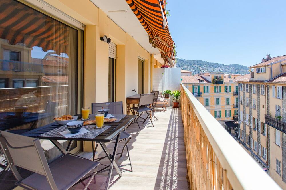 Photo of Patio Balcony in Quartier du Port