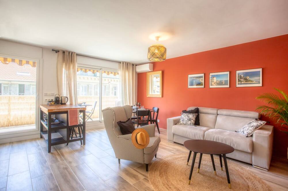 Photo of Livingroom in Quartier du Port