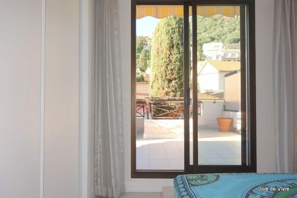 Photo of Bedroom in Mandelieu-la-Napoule Beach