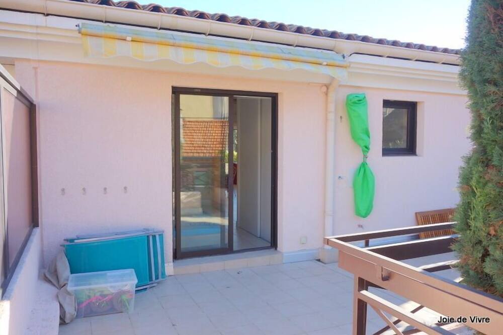 Photo of Patio Balcony in Mandelieu-la-Napoule Beach