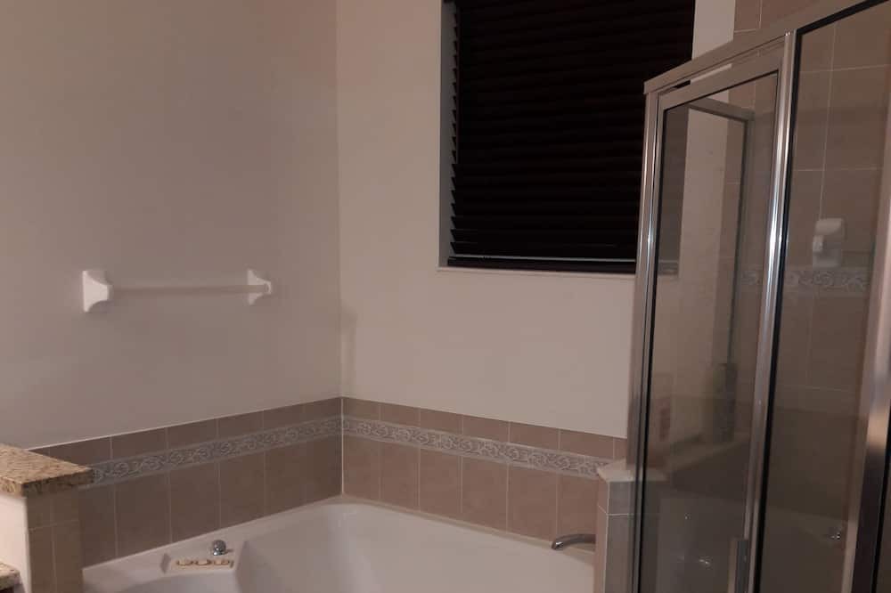 Photo of Bathroom in Ocoee