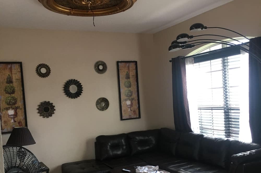 Photo of Bedroom in Ocoee