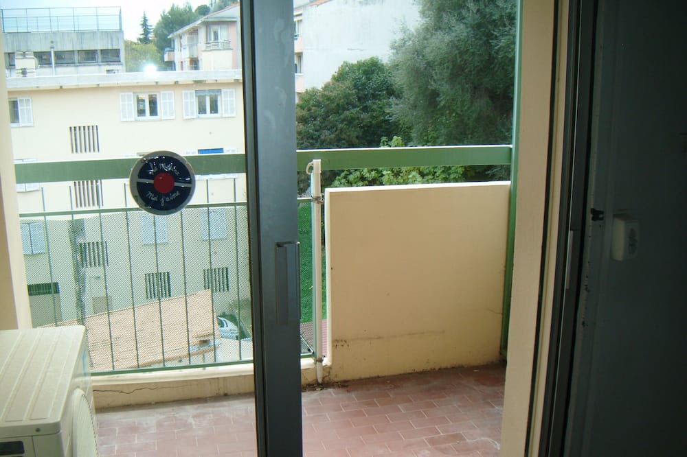 Photo of Patio Balcony in La Madeleine