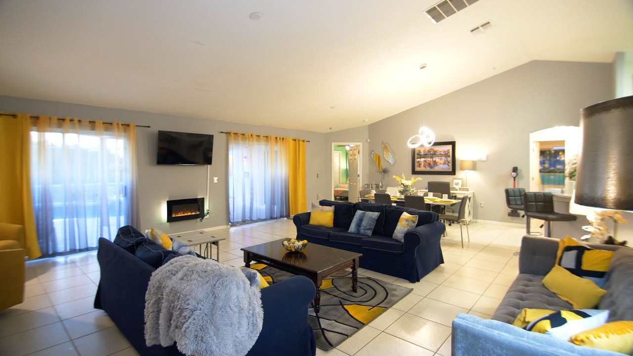 Photo of Livingroom in Thousand Oaks