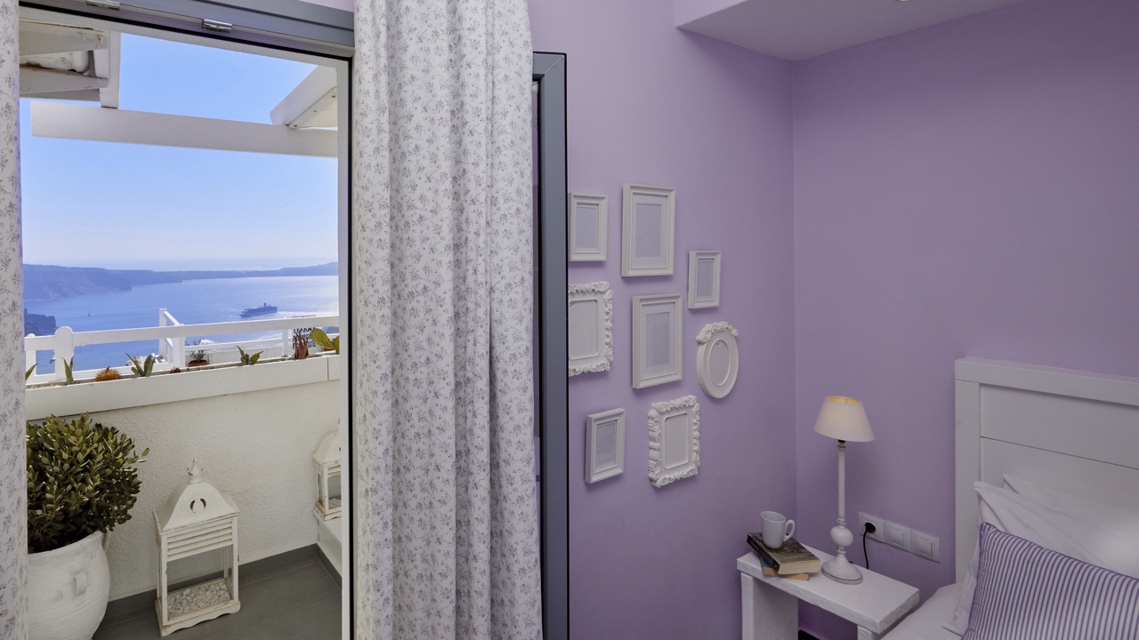 Photo of Bedroom in Imerovigli
