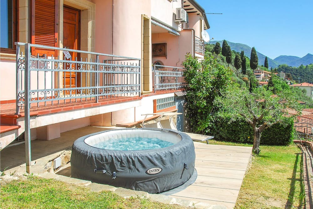 Photo of Outdoor in Corsanico-Bargecchia