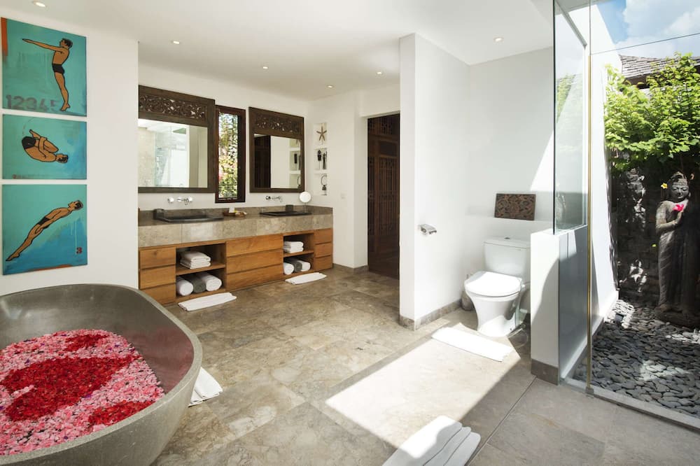 Photo of Bathroom in Drupadi