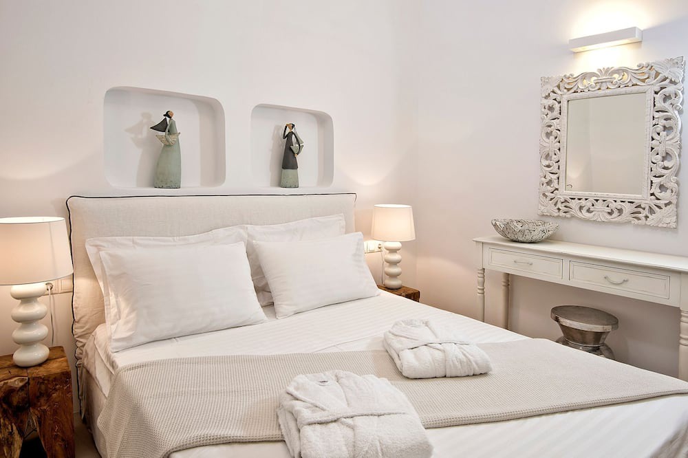 Photo of Others in Santorini
