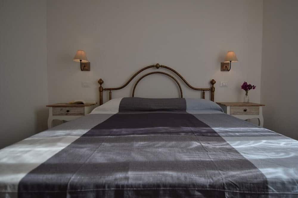 Photo of Bedroom in Patresi