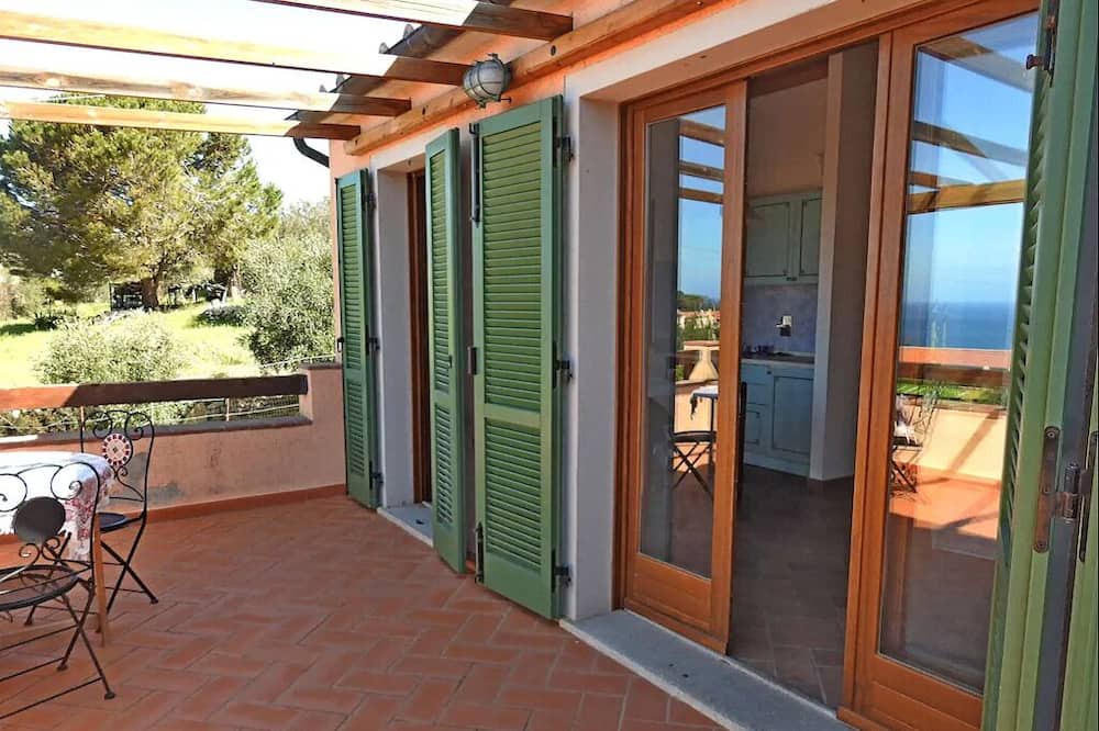 Photo of Patio Balcony in Patresi