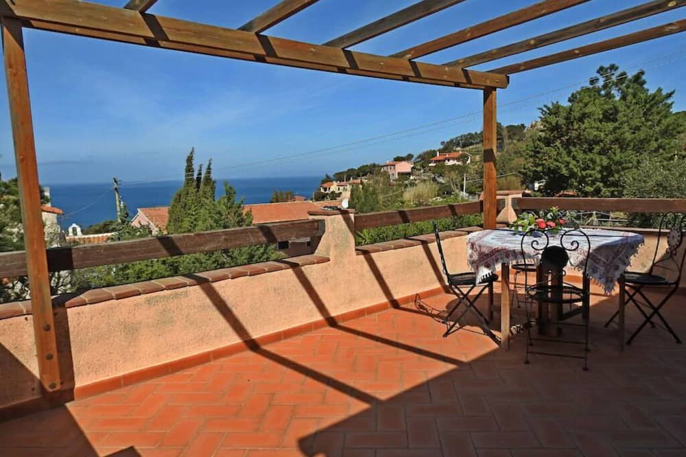 Photo of Patio Balcony in Patresi