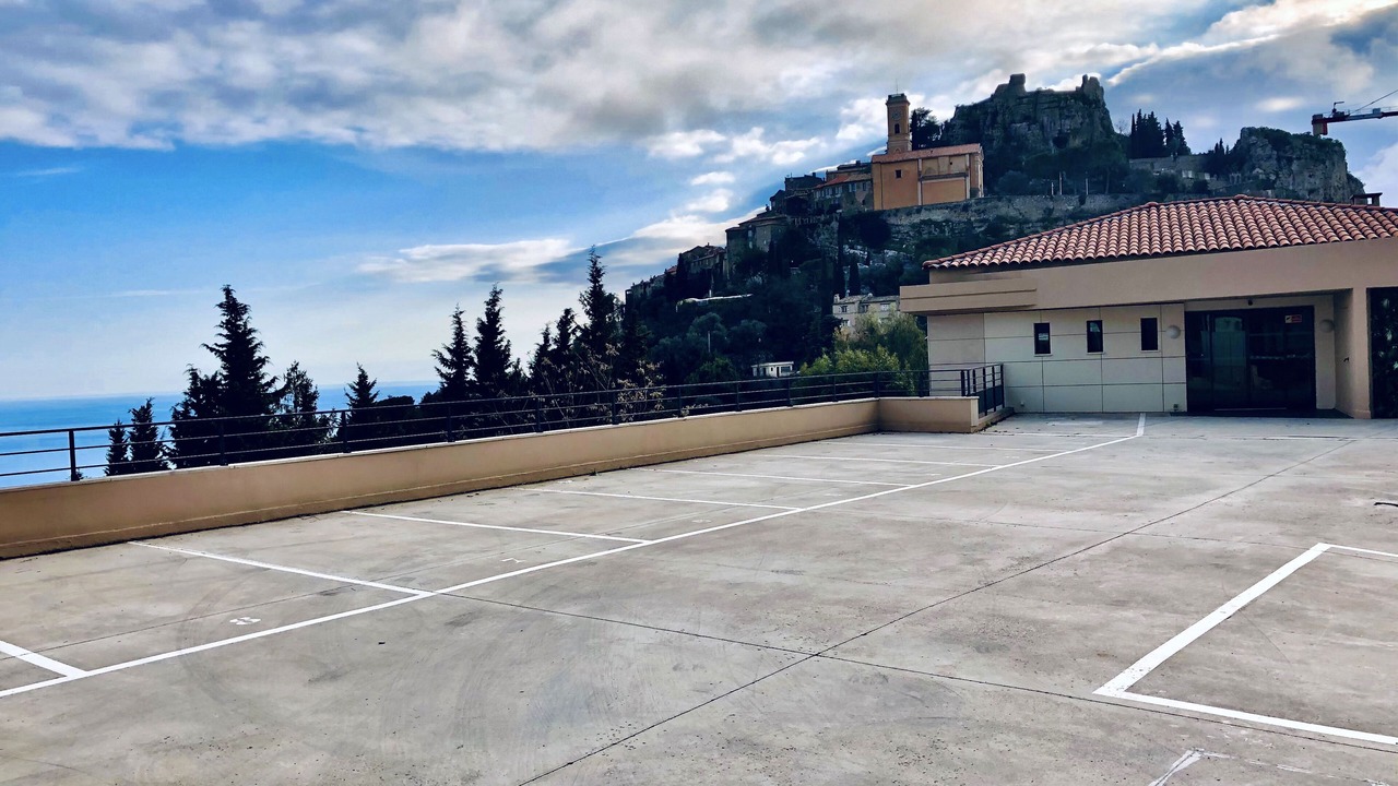 Photo of Others in Eze