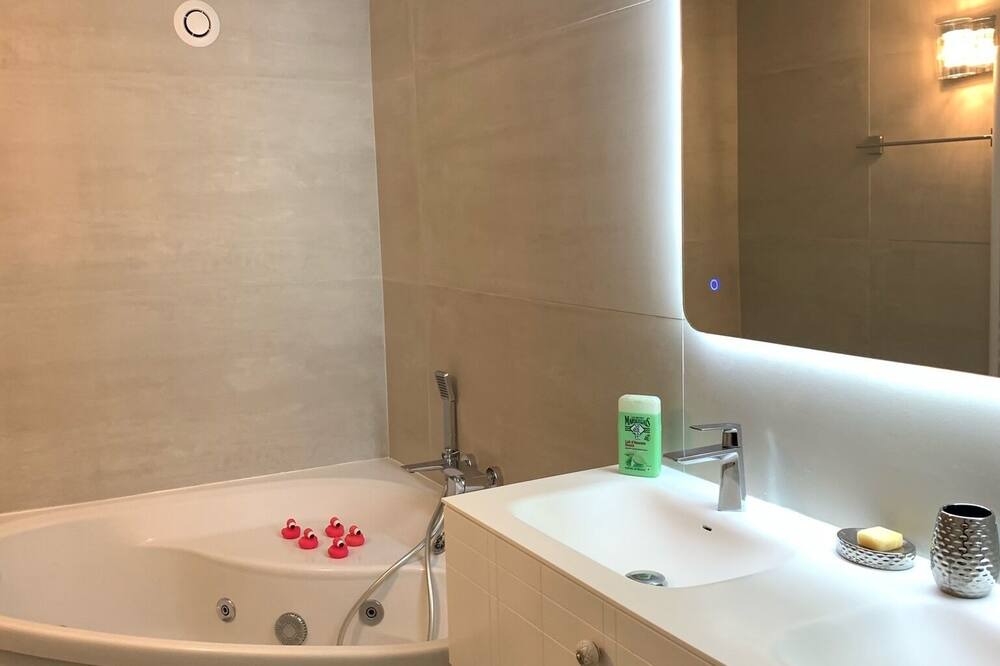 Photo of Bathroom in Old Town