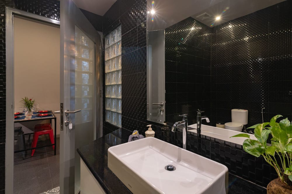Photo of Bathroom in Kalibukbuk