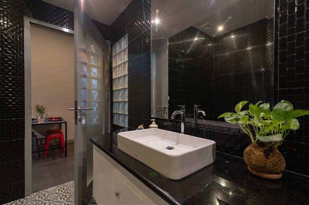 Photo of Bathroom in Kalibukbuk