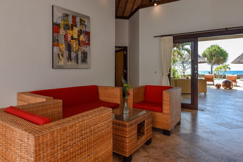 Photo of Livingroom in Umeanyar
