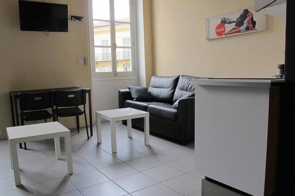 Photo of Bedroom in Jean-Medecin
