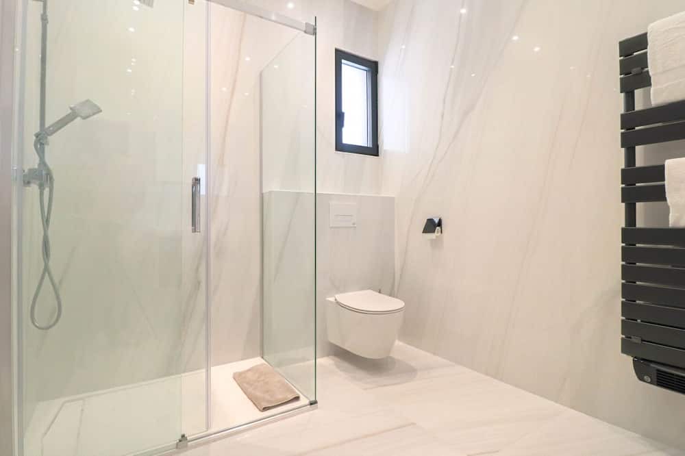 Photo of Bathroom in Biot