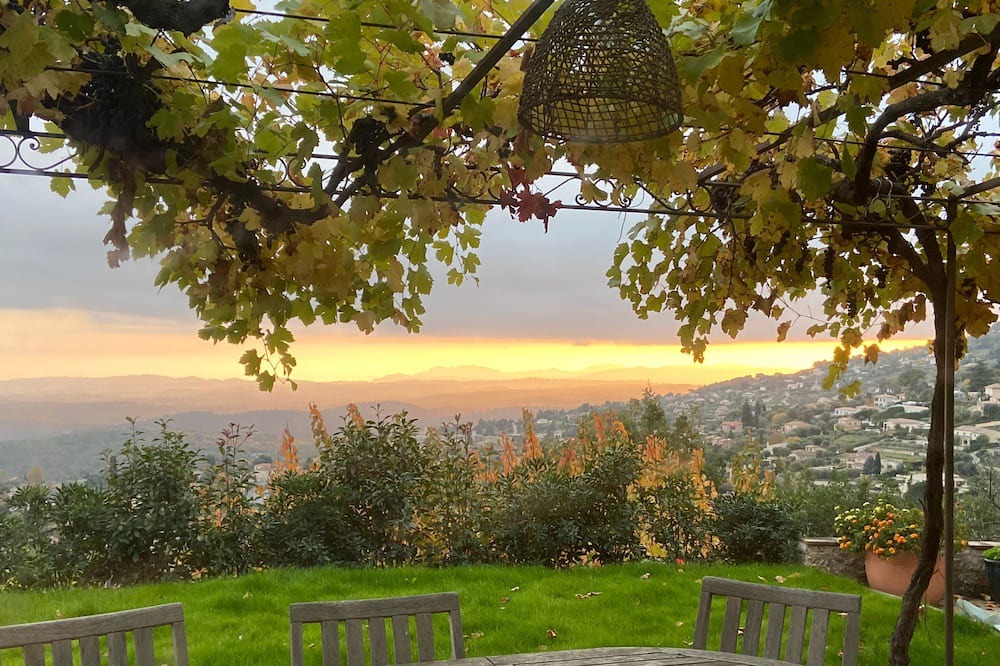Photo of Patio Balcony in Tourrettes-sur-Loup